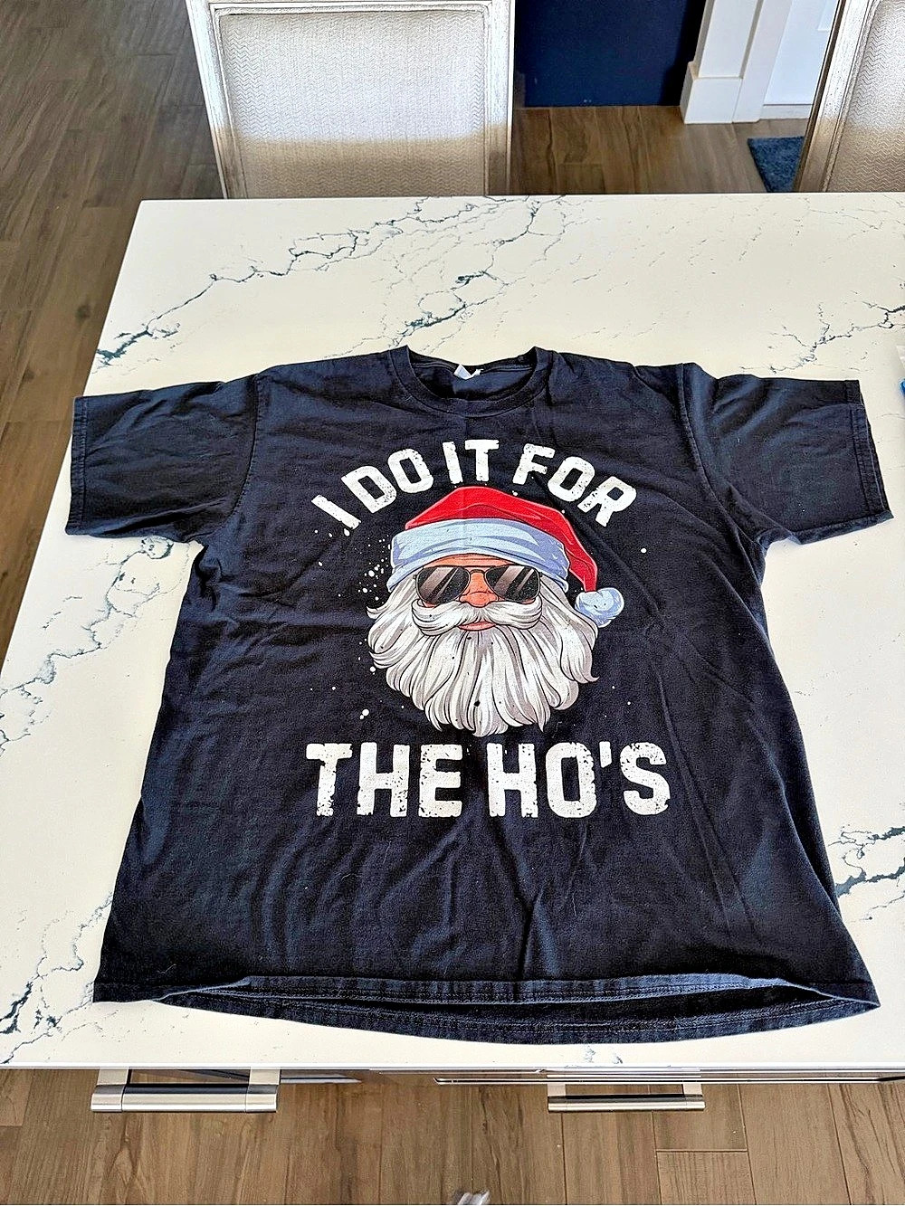 Santa Claus I do it for the ho’s Graphic Short Sleeve Tee in Black size large